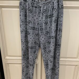 Nue Options Black and Gray comfy pants with Paisley Print